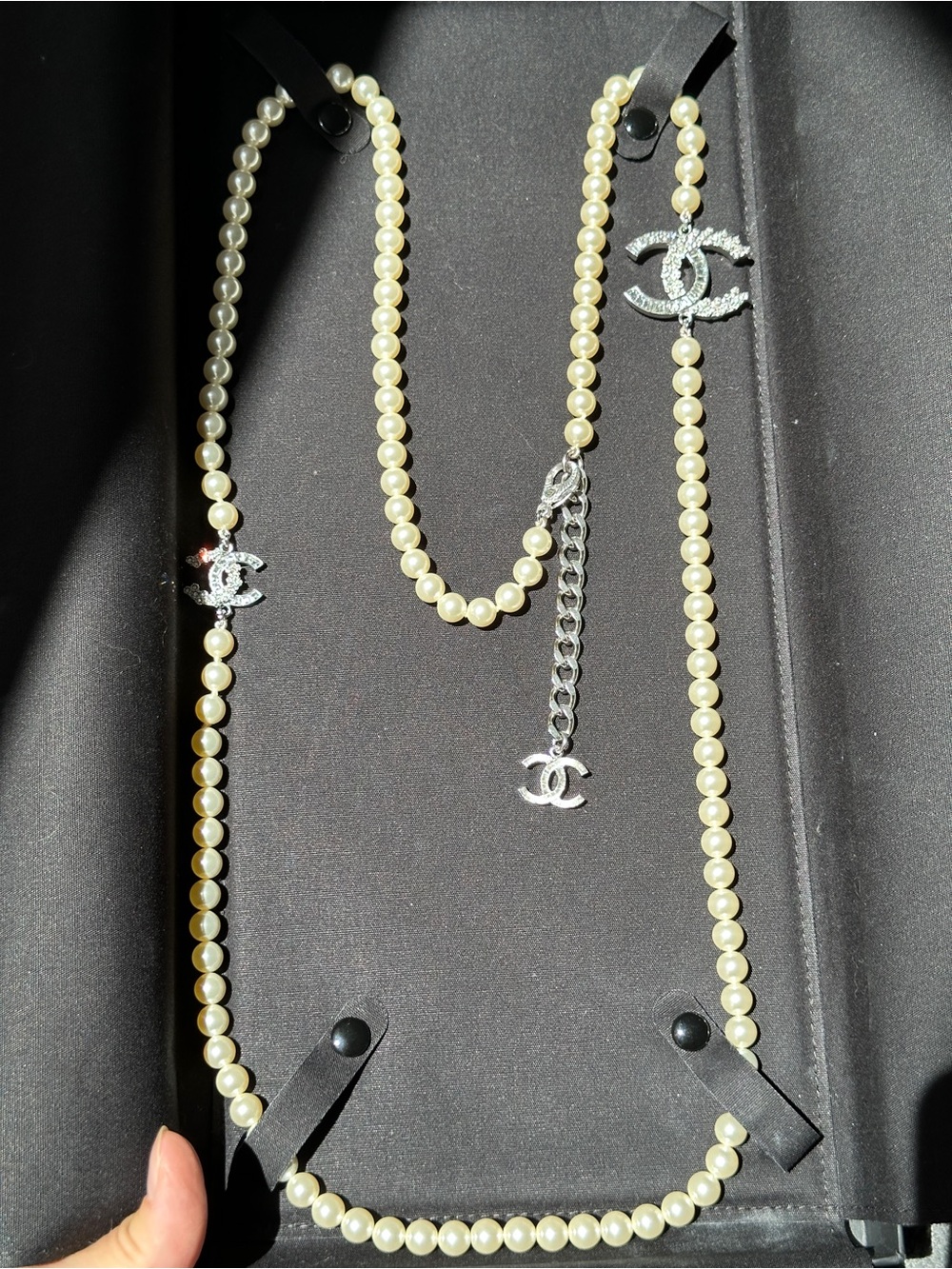 CHANEL 2018P SILVER TONE ICONIC CC LOGO with CRYSTALS WHITE PEARLS LONG NECKLACE
